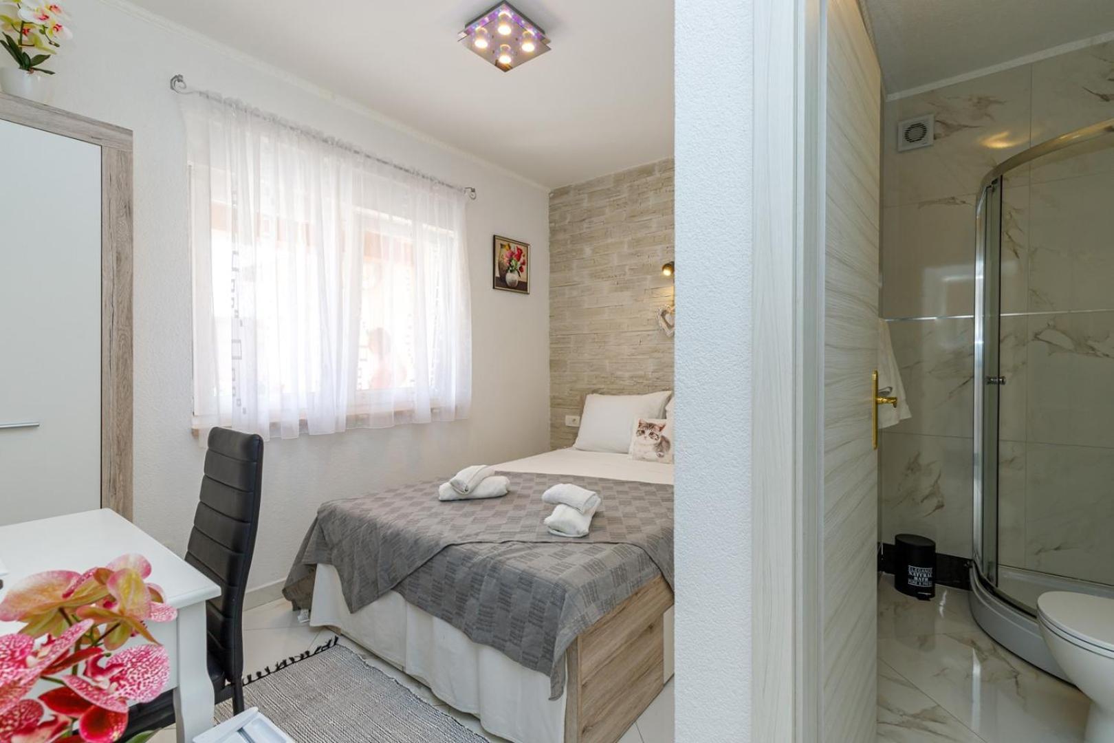 Genoa Rooms Porec Ruang foto